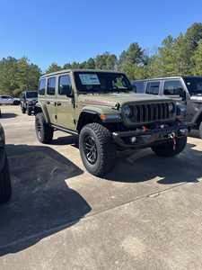 Jeeps Wranglers Unlimited Rubicons Sport Utility 4D 2025 - Product Image 3