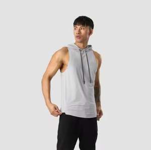 Débardeur d'entraînement à capuche pour hommes, short durable et à séchage rapide, adapté aux entraînements intenses et aux routines de fitness - Product Image 1