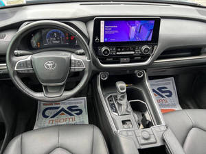 Véhicule d'occasion de haute qualité, SUV crossover de taille moyenne 2025, transmission automatique, intérieur haut de gamme, à vendre en provenance du Japon - Product Image 5