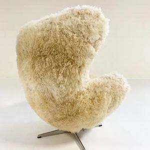 Sillón de piel de oveja tufted estilo vintage para sala de estar, hecho a mano, modelo Forsyth, silla huevo y otomana a medida para uso hotelero, precio de fábrica - Product Image 3