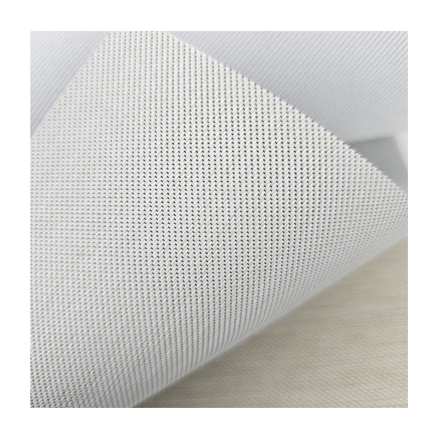 สีงาช้าง