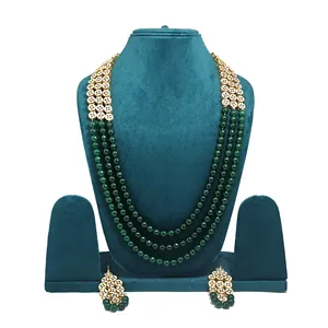Ensemble de collier de luxe Kundan avec perles vertes longues et plaqué or 24 carats en cuivre, bijoux de mariée raffinés pour les mariages - Product Image 2