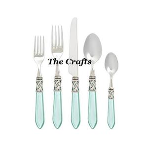 Juego de Cubiertos Clásicos de Acero Inoxidable con Mangos de Madera, Alta Calidad, Color Plateado, Regalo de Boda - Product Image 1