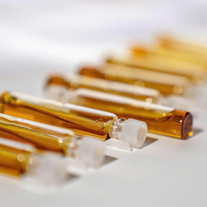 Dầu trầm hương cao cấp Việt Nam, dầu Oud, tinh dầu, nước hoa trầm hương cao cấp, công nghệ CO2 siêu áp - Product Image 1