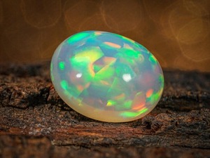 Ópalo de Fuego Etíope Blanco Natural de 5.55 CT, Certificado por Terceros, Destello Brillante, Piedra de Nacimiento de Octubre - Product Image 5