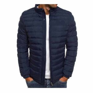 Blouson matelassé à capuche confortable avec design imperméable et réversible Logo frontal pour la superposition de chaleur sans volume en hiver - Product Image 3