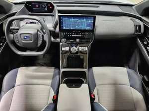 SUV Eléctrico Usado 2024, Tracción en las Cuatro Ruedas, Sistema de Infoentretenimiento Moderno, Interior Espacioso, Suministrado desde Japón - Product Image 4