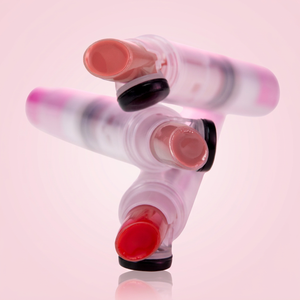 CLICKA Bálsamo Labial Humectante con Color, Suavizante, Mejora la Apariencia, Rosa, Patente Global, Tapa Automática, Aplicación Sedosa, Color - Product Image 1