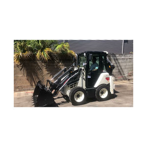 Pelle rétrocaveuse Hidromek 4x4 livrée avec quatre roues motrices et bras chargeur multifonctionnel - Product Image 5