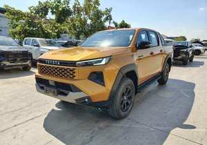 Camionetas Hilux Usadas 2025 con Motor de Gasolina 2.7 2TR, Cabina Simple, 4 Asientos, Faros LED, Neumáticos R17, Aire Acondicionado Automático, en Venta - Product Image 3