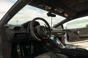 Auto Deportivo Exótico de Lujo Usado, Años 2023-2025, Chasis Optimizado para Rendimiento, Iluminación LED, Asientos Deportivos, Avanzado, Importado de Japón - Product Image 5