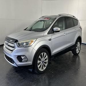 Ford Escape Titanium FWD 2017 - Product Image 1