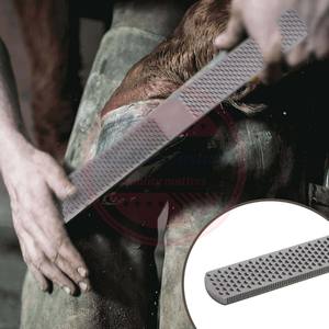 ชุดเครื่องมือม้าเสือสแตนเลส 4 ชิ้นพร้อมกระเป๋าหนังคุณภาพระดับพรีเมียมเครื่องมือสัตวแพทย์ที่กําหนดเอง - Product Image 6