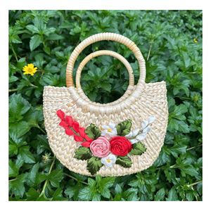 Sac en jacinthe d'eau, matériau naturel tissé en jacinthe, adapté au rangement quotidien et à l'utilisation comme sac à main, Vietnam - Product Image 3