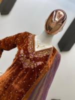 Costume Salwar en velours de designer indien pakistanais avec des sequins et des broderies Travail de fantaisie pour les fêtes Mariage Vêtements décontractés Costume Salwar
