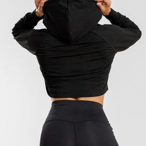 Hauts à capuche en coton de haute qualité pour femmes 2026, respirants, avec logo et design personnalisés, hauts à capuche courts personnalisés pour femmes - Product Image 3