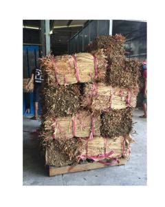Material de fardos de jacinto de agua seca de alta calidad para tejer cestas fardos de paja seca natural de Vietnam listos para la exportación - Product Image 1