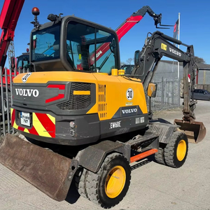 Excavatrice Volvo EW60E Rubber Duck de 8 tonnes avec moteur Hitachi, pompe, boîte de vitesses et PLC - Product Image 1