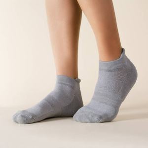 Calcetines tobilleros de bambú multicolor, calcetín deportivo transpirable suave, calidad para hombre y mujer, ropa informal, venta al por mayor, fábrica de Vietnam - Product Image 6