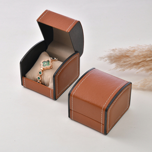 Boîte de présentation de montres et de <span class=keywords><strong>bijoux</strong></span> en cuir PU haut de gamme en gros, idéale <span class=keywords><strong>pour</strong></span> les bracelets, les bracelets et les emballages cadeaux de montres - Product Image 3