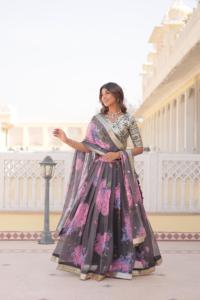 ชุดปักผ้าไหม georgette ล่าสุดออกแบบโดยดีไซเนอร์ - Product Image 3