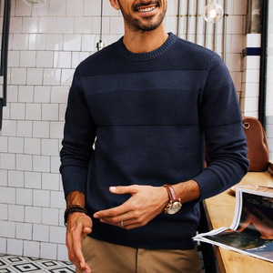 Pull en tricot avec logo personnalisé pour tenue décontractée Pull en tricot à manches longues et col rond en coton Jacquard Pulls pour hommes - Product Image 3