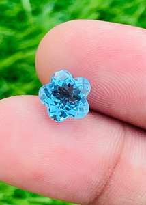 100% naturel suisse bleu topaze fleur coupe spéciale coupe personnalisée avec une couleur incroyable et de haute qualité au meilleur prix vente en vrac OEM - Product Image 3