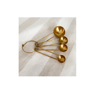 Juego de tazas y cucharas medidoras de latón con mango de silicona antideslizante pulido dorado para pieza de diseño - Product Image 1