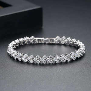 Vvs Moissanite diamant trois pierres diamant rond Tennis Bracelet 925 argent Sterling blanc livraison directe cadeau de fête des mères - Product Image 4
