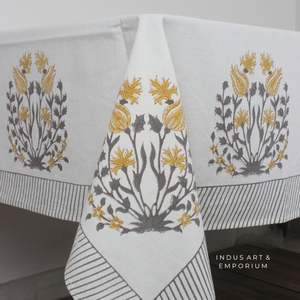 Nappe de table imprimée en toile de coton indien floral fait à la main 6 places et 8 places pour la fête de mariage et la maison - Product Image 1