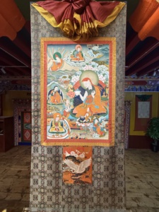 Thangka peint à la main : Guru Padmasambhava - le Guru né du Lotus - Product Image 1