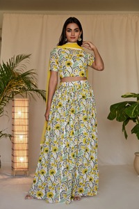 Lemon Garden BlockPrint Lehenga Set Indian Fashion Styling Quality Kurti and Pants du fabricant indien - Product Image 3