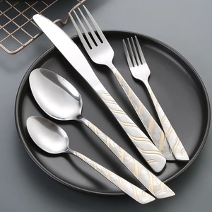 Juego de cubiertos con mango inclinado, cuchillo, tenedor, cuchara para comida occidental creativa, juego de cubiertos, regalo de inauguración de la casa - Product Image 5