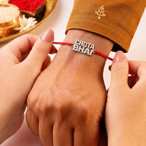 Set de Rakhi Zarkan Chota Bhai, Elegante Rakhi Plateado con Roli Chawal, Regalo Hindú para Ocasiones Especiales - Product Image 2