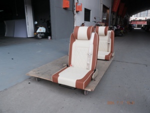 Siège-lit pliable deux places sur mesure pour camping-cars et conversion de motorhomes, avec rembourrage confortable - Product Image 5