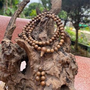 Pulsera de Oud de Vietnam de Alta Calidad con 108 Cuentas de 7 mm Hecha de Madera de Agar Natural Negra Pura, Cuentas de Madera Superior de Vietnam - Product Image 3