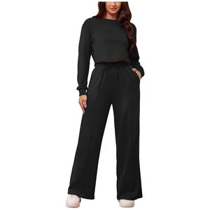 Nouveau survêtement élégant à logo personnalisé, hauts courts et survêtement de jogging, ensemble 2 pièces, survêtements en velours pour femmes - Product Image 4