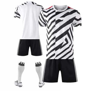 Kits de fútbol de calidad de tendencia, conjunto completo de fútbol, camiseta de fútbol personalizada para jóvenes, camiseta de fútbol de secado rápido, ropa de fútbol para hombres - Product Image 4