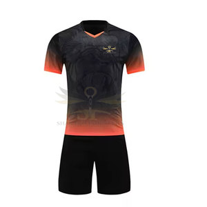 Uniforme de football de couleur unie de haute qualité 100% Polyester Team Wear Uniforme de football de meilleure qualité - Product Image 1