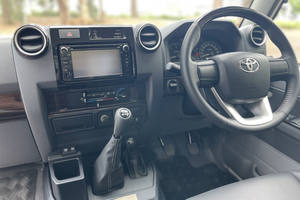 2022 para Toyota LandCruiser serie 70 cabina única caja de cambios Manual diésel sistema hidráulico de mano derecha asientos de cuero cámara trasera - Product Image 2