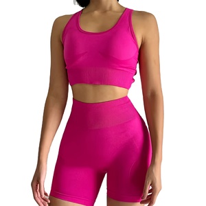 Conjunto Deportivo Ligero para Mujer, Top Corto y Pantalones Cortos, Transpirable, para Yoga, Gimnasio, Ejercicio y Entrenamiento al Aire Libre - Product Image 1