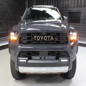 Toyota 4Runner 2024, Paquete Tecnológico, Transmisión Automática, Motor Híbrido Turbo I4 de 2.4L, 323hp, 465ft, 8 Velocidades, Cambio Automático - Product Image 2