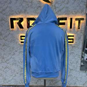 Buen Material ODM Servicios Más demandados Cremallera Sudadera con capucha Patrón sólido Hecho en fábrica Precio barato Unisex Invierno 100% Algodón Fleece - Product Image 2