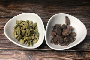 COSSES DE CARDAMOME SÉCHÉES AU SOLEIL/INGRÉDIENT D'ÉPICES PROPRE/NON-GMO - Product Image 2