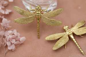 Boutons de porte en métal Dragon Fly pour la fourniture de quincaillerie intérieure extérieure Boutons en laiton de haute qualité Fourniture de quincaillerie en métal rustique - Product Image 2