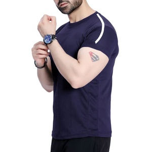 Vente directe usine – T-shirt de sport léger 220 g/m² à col rond, design tendance pour l'été, idéal pour la gym et l'entraînement – Nouveauté très demandée - Product Image 4