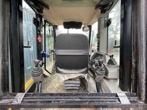Chargeuse-pelleteuse JCB 3CX avec moteur et boîte de vitesses, matériel d'occasion, 3900 kg, 0-2000 heures - Product Image 5