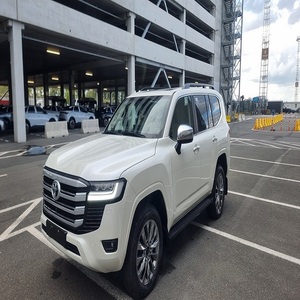 Toyota Land Cruiser VX 4X4 2025, 3,3L bi-turbo, boîte automatique 10 vitesses, 302 ch - Product Image 6