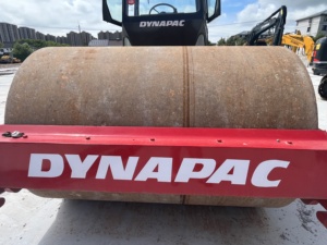 Rouleau vibratoire monocylindre Dynapac CA30D de 11 tonnes, d'occasion, fiable et bien entretenu, en stock, à vendre - Product Image 4