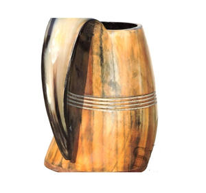 Tasse en corne à thème marron, meilleur décor d'intérieur, conception de matériau Unique avec couleur naturelle, tasse à boire hautement conçue - Product Image 1